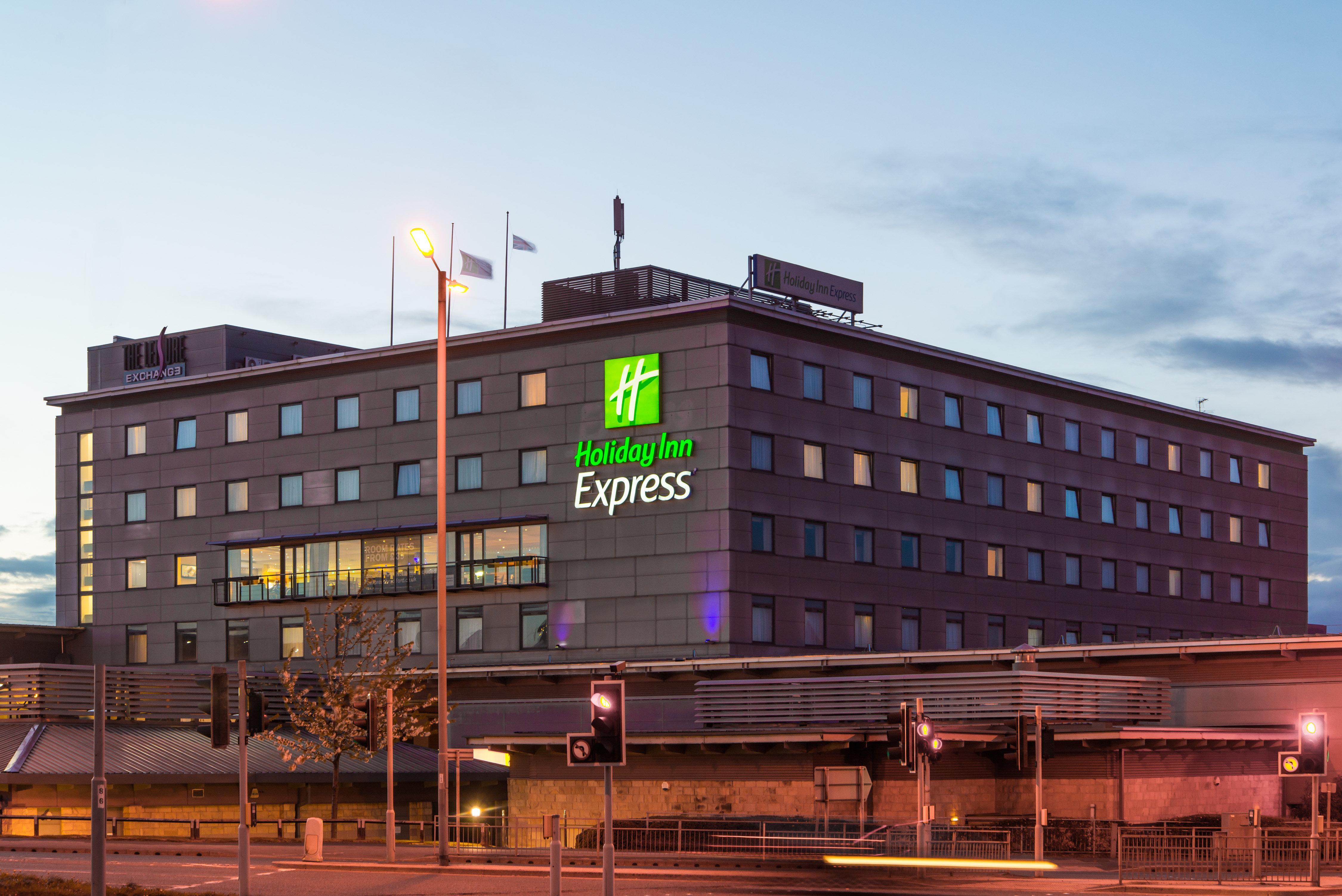Holiday Inn Express Bradford City Centre By Ihg Bagian luar foto