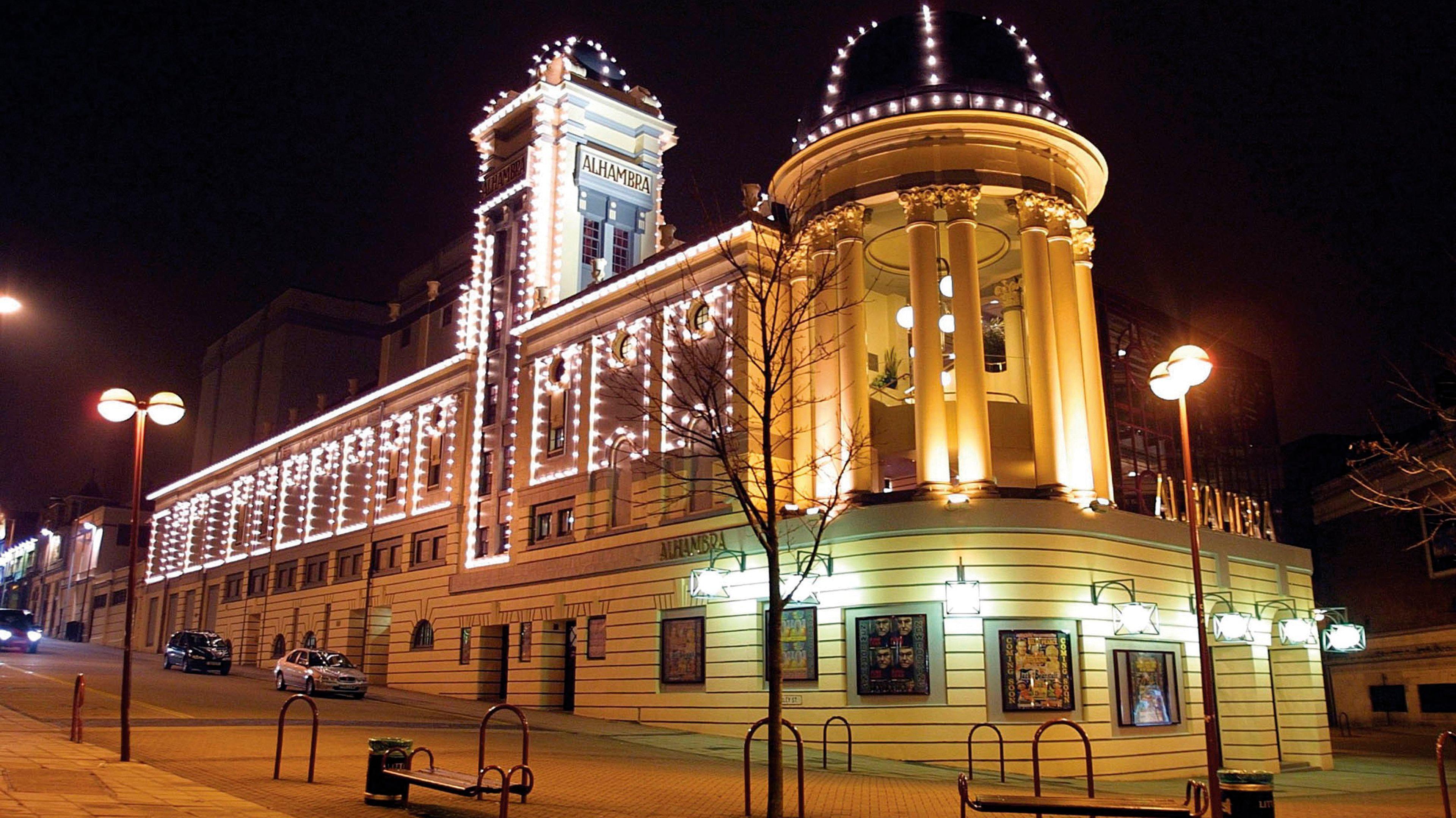 Holiday Inn Express Bradford City Centre By Ihg Bagian luar foto