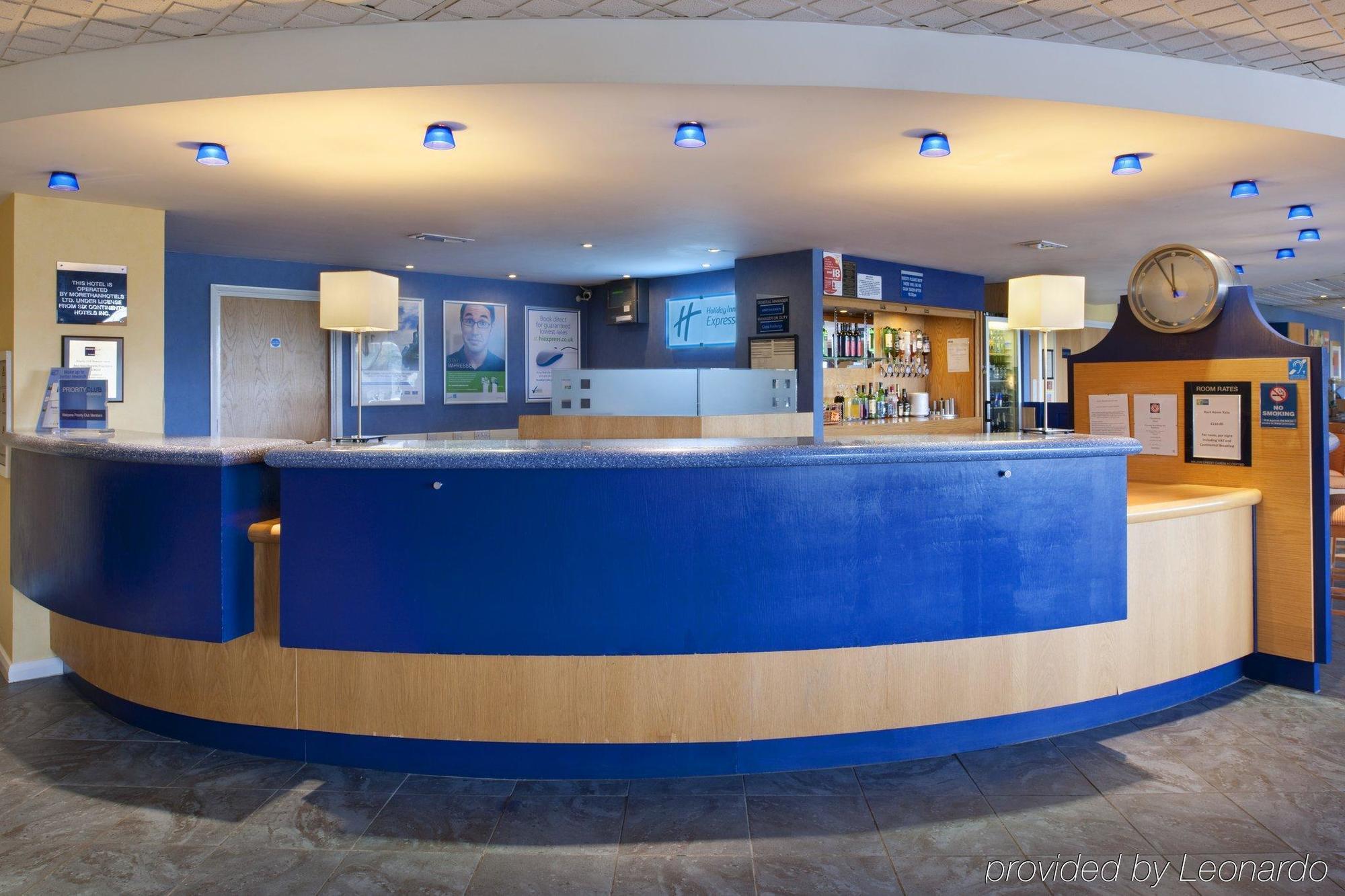Holiday Inn Express Bradford City Centre By Ihg Bagian luar foto