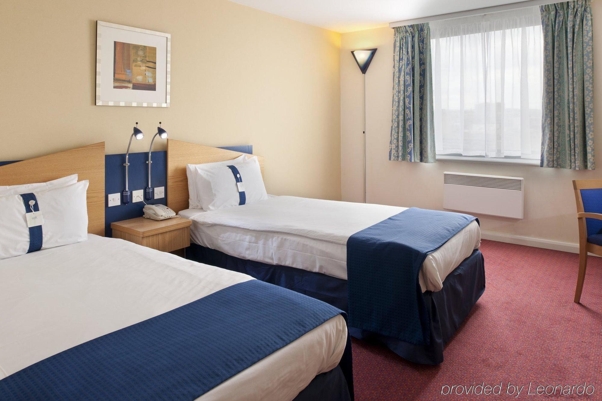 Holiday Inn Express Bradford City Centre By Ihg Bagian luar foto