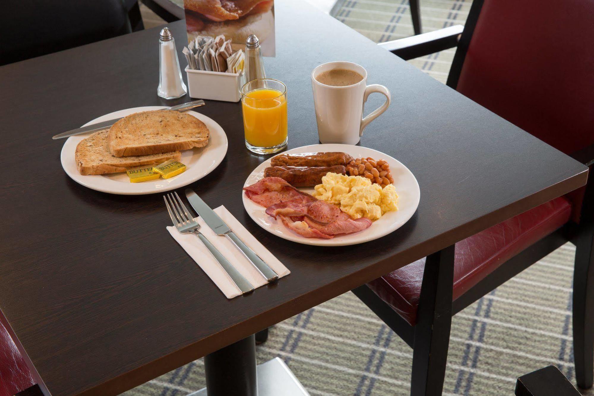 Holiday Inn Express Bradford City Centre By Ihg Bagian luar foto