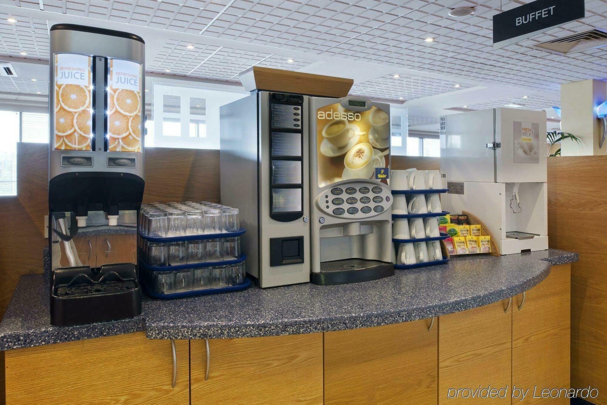 Holiday Inn Express Bradford City Centre By Ihg Bagian luar foto